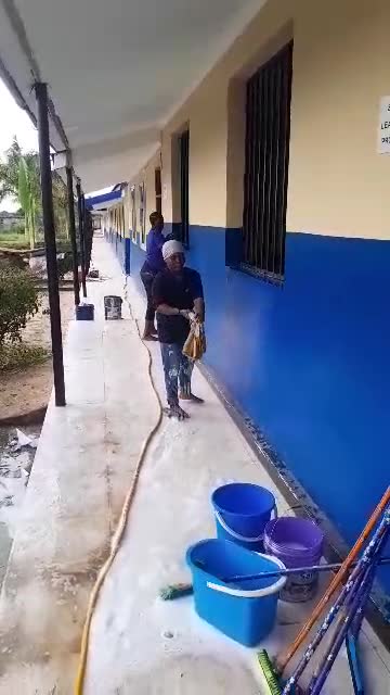 School corridor washing – video thumbnail